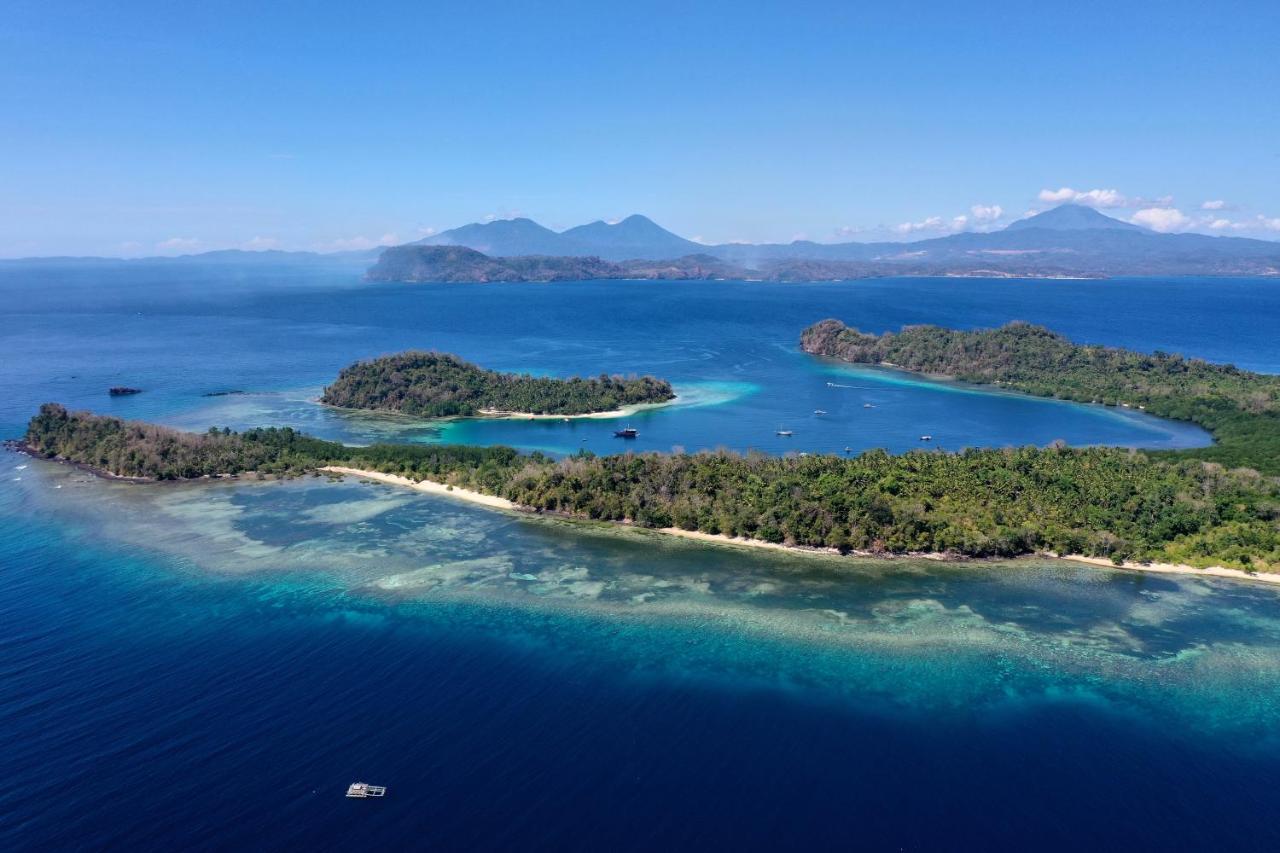 Blue Bay Divers Likupang Bangka Экстерьер фото