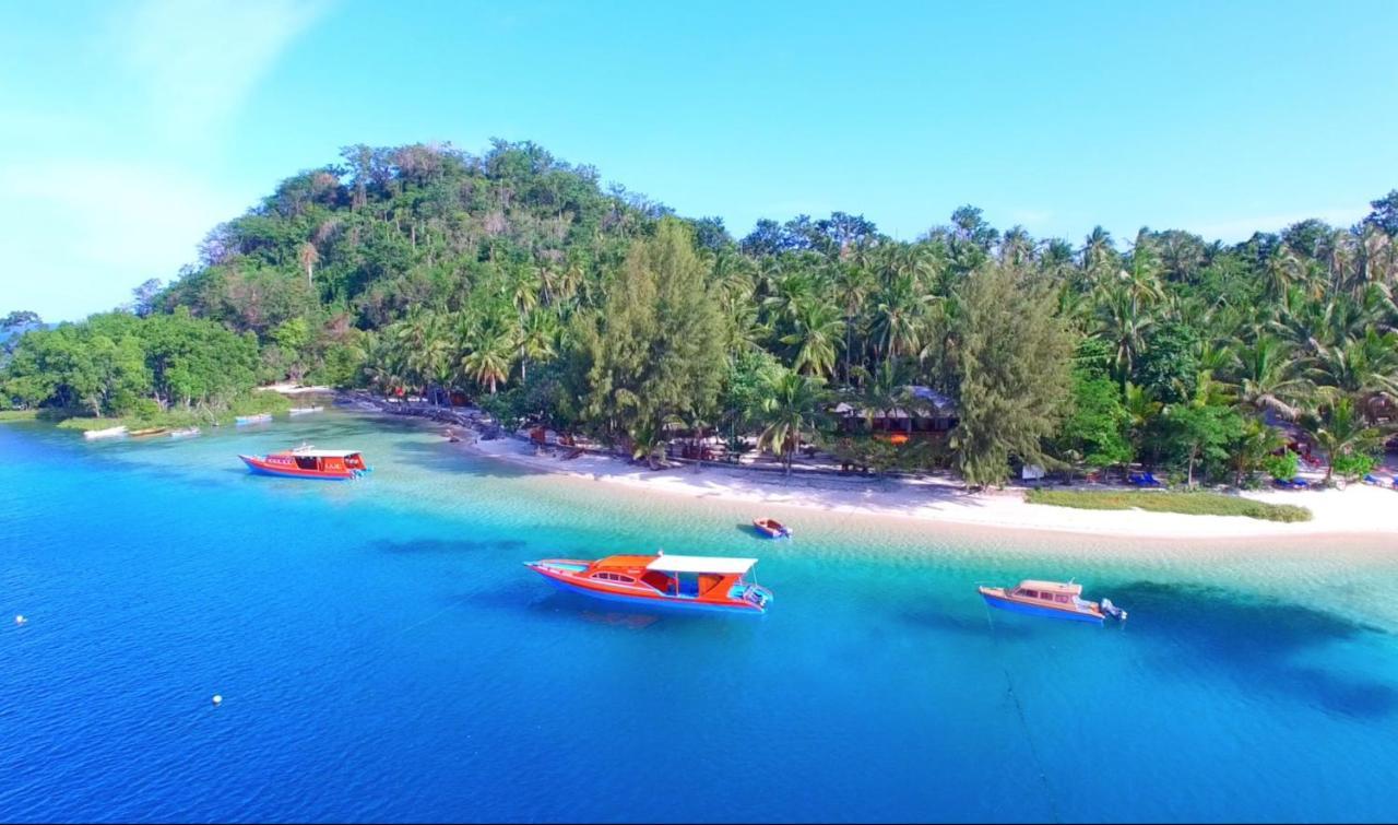 Blue Bay Divers Likupang Bangka Экстерьер фото