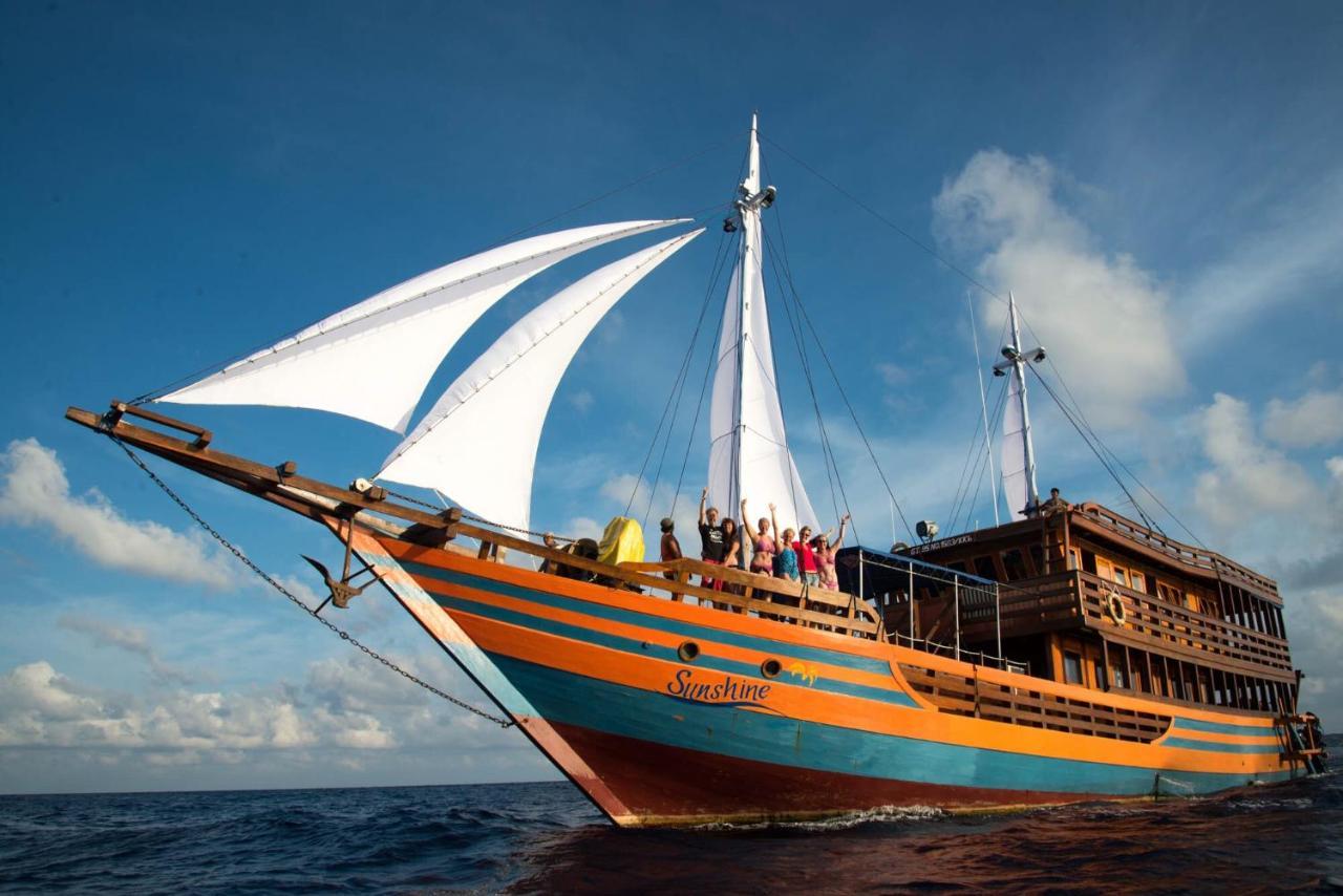 Blue Bay Divers Likupang Bangka Экстерьер фото