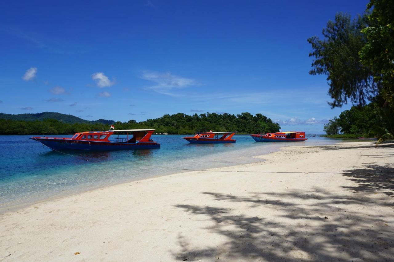 Blue Bay Divers Likupang Bangka Экстерьер фото