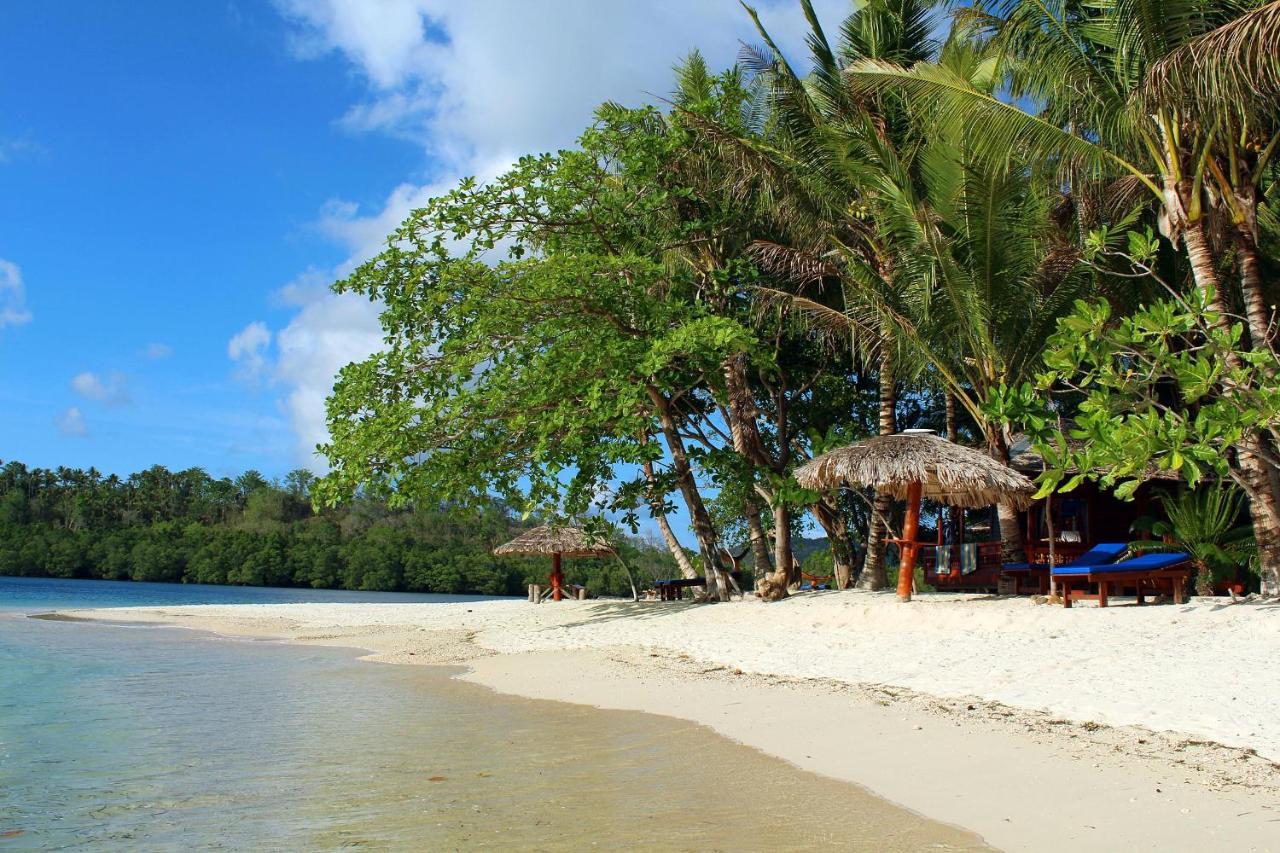 Blue Bay Divers Likupang Bangka Экстерьер фото